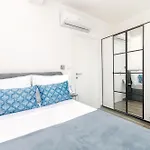 Sunny Apartment *